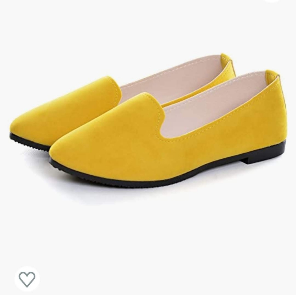 Apricot Yellow BNWOT Closed Toe Ballet Flats, Size 9